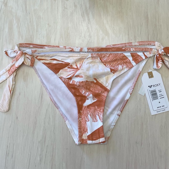 NWT Roxy Tropical Sand Bikini Bottom - Picture 4 of 6
